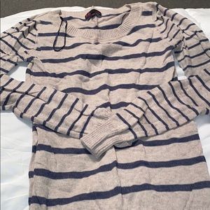 Long sleeve beige and blue sweater